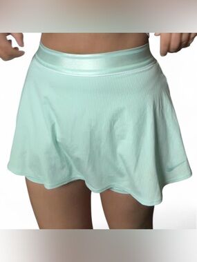 Nike Court Dri-FIT Victory Flouncy tennis skirt in a mint green color SZ L